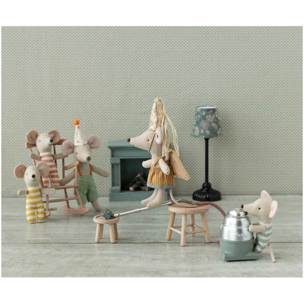 Maileg Fairy clothes in suitcase, Little sister mouse