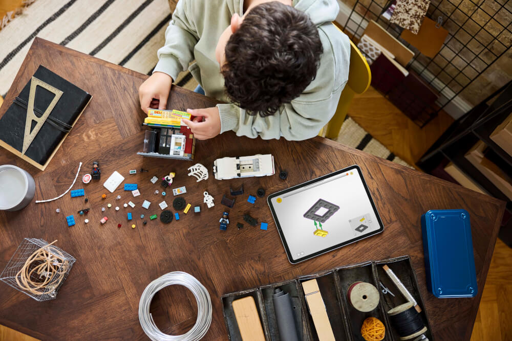 LEGO® Marvel Super Heroes™ 76311 Spider-Verse: Miles Morales vs. Spot LEGO® Marvel Super Heroes™ 76311 Spider-Verse: Miles Morales vs. Spot